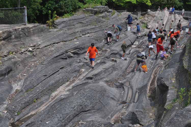 glacial grooves